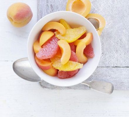 Salada de toranja, laranja e damasco