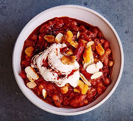 Tomate, pimentão & feijão na panela