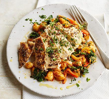 Frango com grão-de-bico amassado com harissa